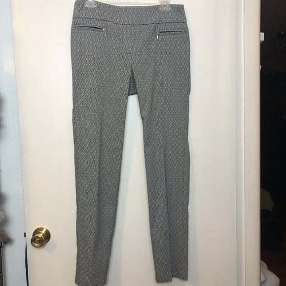 Black and white dress pants - Picture 3 of 8